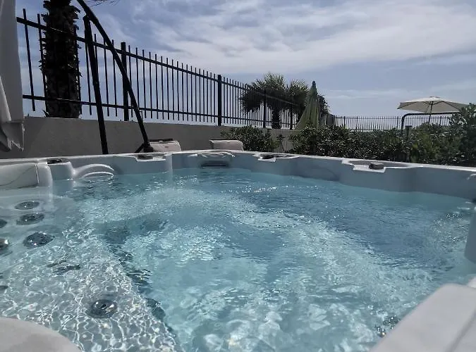 호텔 Le Nautilia De Luxe 